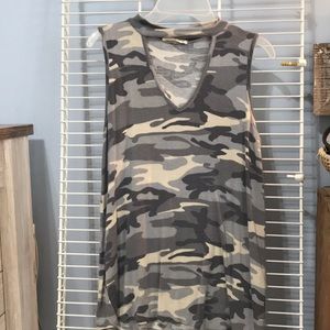 camo tank top